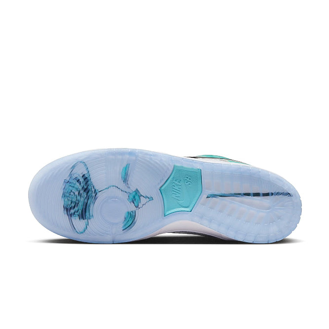 NIKE SB DUNK LOW - APRIL SKATEBOARDS