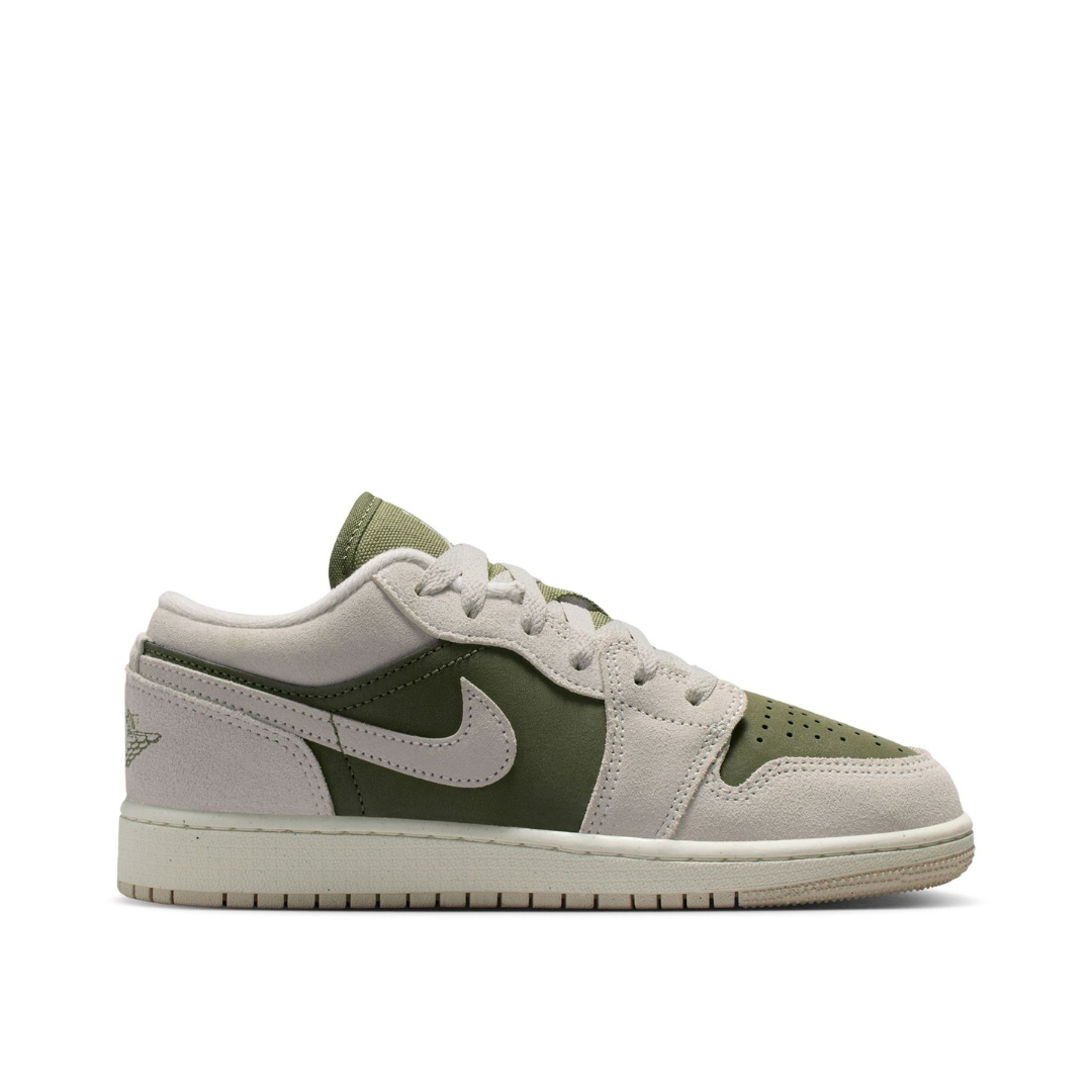 AIR JORDAN 1 LOW SE GS MEDIUM OLIVE SAIL