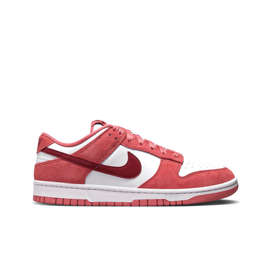 NIKE DUNK LOW - VALENTINE’S DAY