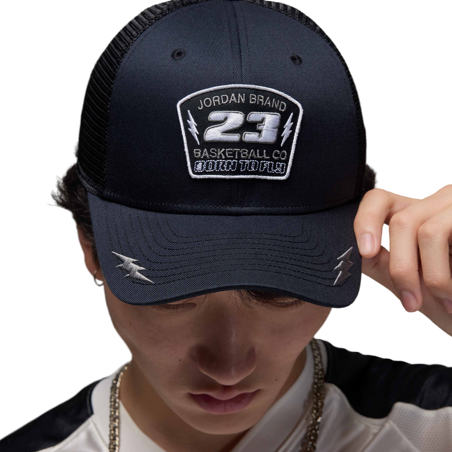 JORDAN RISE TRUCKER CAP BLACK GREY