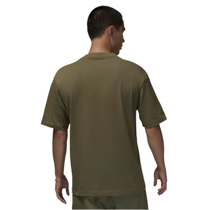 JORDAN BRAND SNEAKER PATCH OLIVE TEE