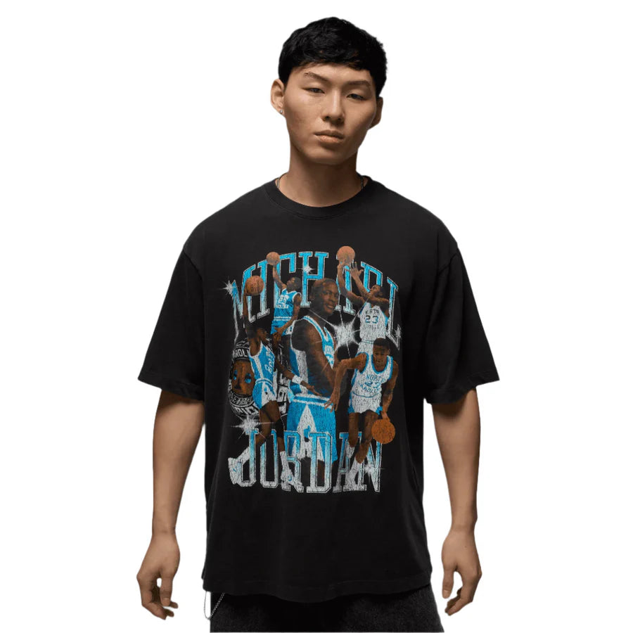 JORDAN GRAPHIC TEE BLACK POWDER BLUE