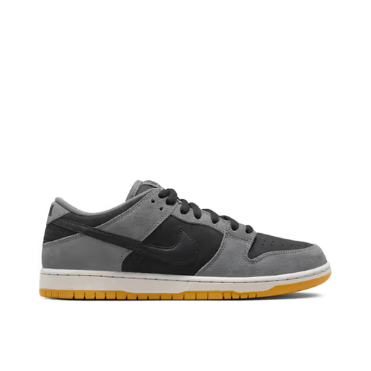 NIKE SB DUNK LOW DARK SMOKE GREY