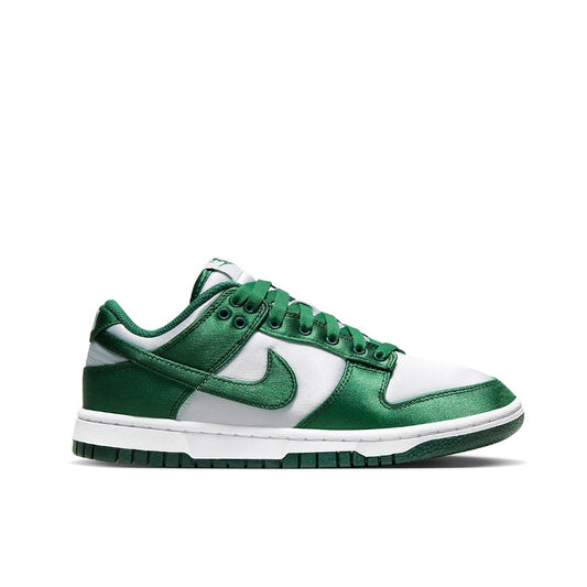 NIKE DUNK LOW - SATIN MICHIGAN STATE