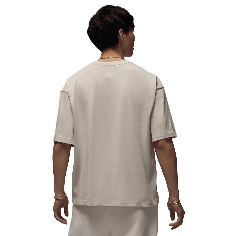 JORDAN FLIGHT ESSENTIALS TEE OREWOOD