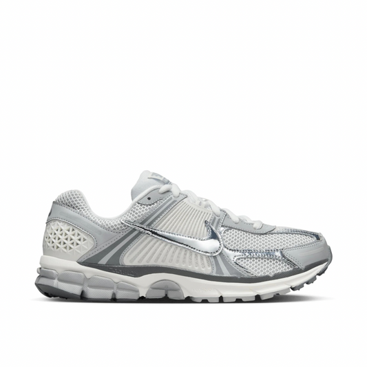 NIKE ZOOM VOMERO 5 METALLIC SILVER