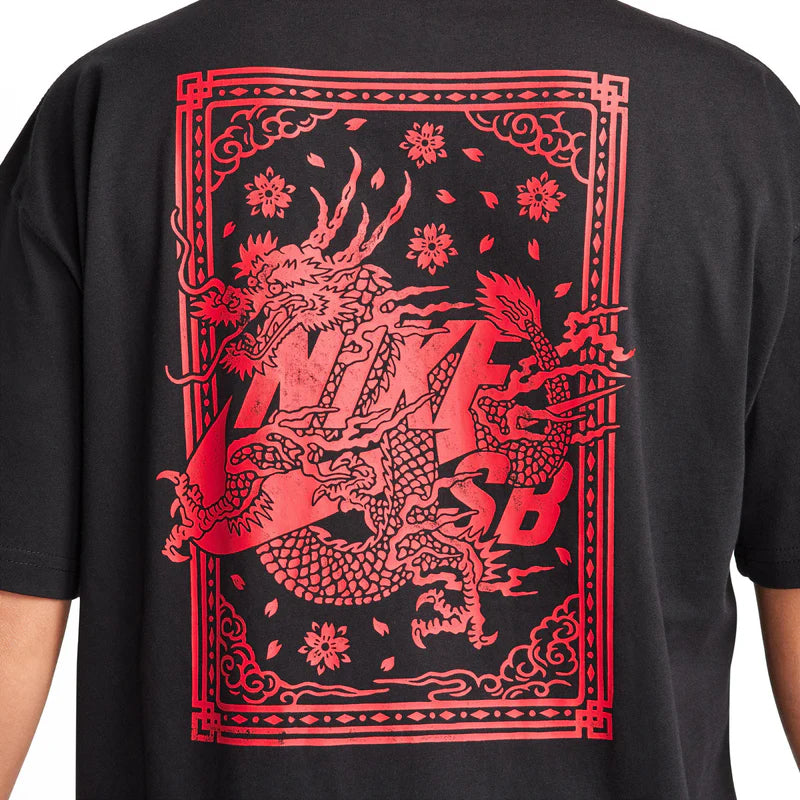 NIKE SB SKATE TEE - YEAR OF THE DRAGON BLACK