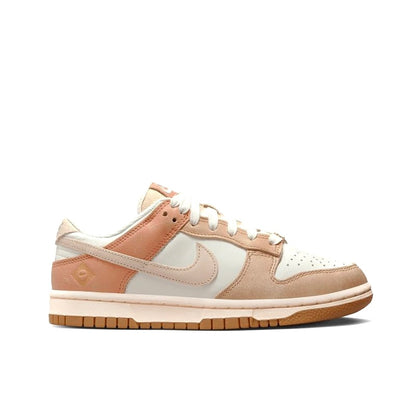 NIKE DUNK LOW SE - AUSTRALIA (WOMENS)