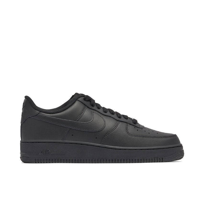 NIKE AIR FORCE 1 - 07 BLACK