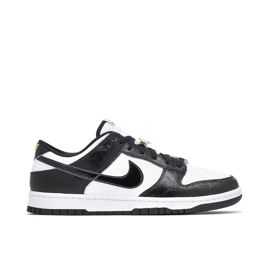 NIKE DUNK LOW - PANDA WORLD CHAMP